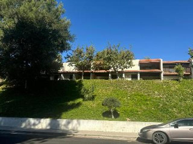 Condo for sale in Burbank