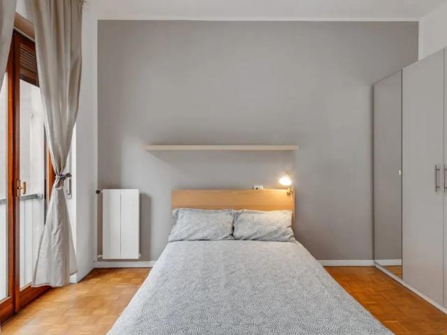 Appartamento in affitto a Centro storico, Milano