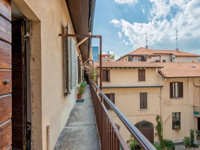 Appartamento in affitto a Morivione, Milano