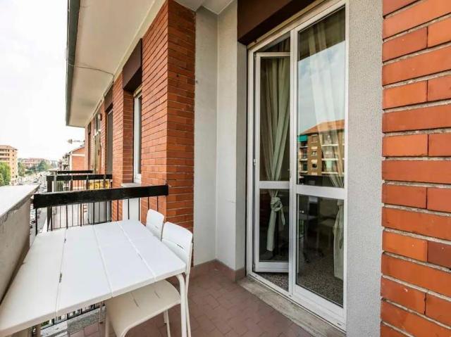 Appartamento in affitto a Municipio 6, Milano