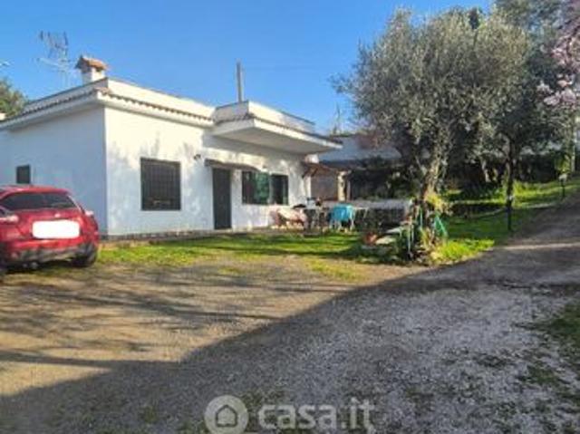 Villa Indipendente in affitto a Grottaferrata, Roma Capitale