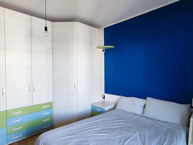 Appartamento in affitto a Municipio 9, Milano