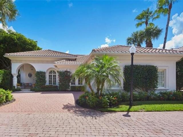 House for sale in Estero