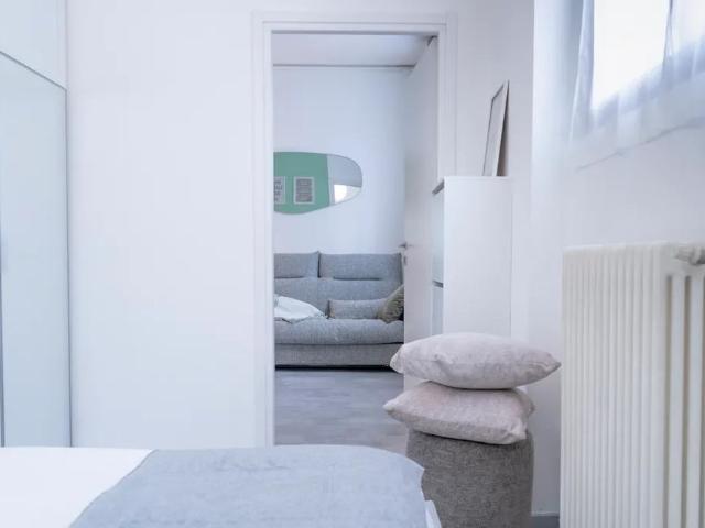 Appartamento in affitto a Municipio 6, Milano