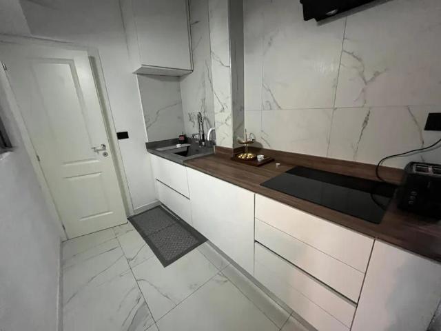 Villa Indipendente in affitto a Municipio 9, Milano