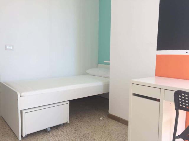 Stanza in affitto a Is Mirrionis, Cagliari