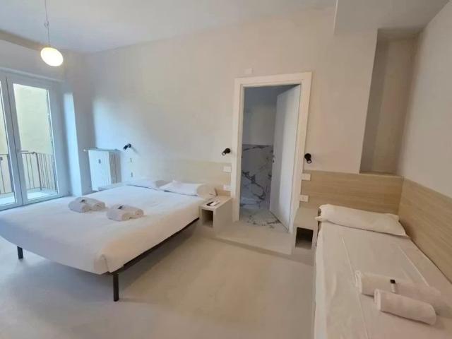Appartamento in affitto a Municipio 9, Milano