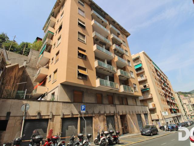 Villa Indipendente in affitto a San Pantaleo, Genova