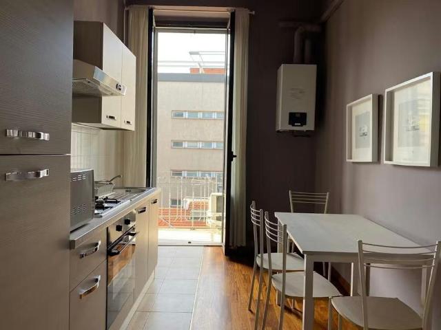 Villa Indipendente in affitto a Municipio 4, Milano