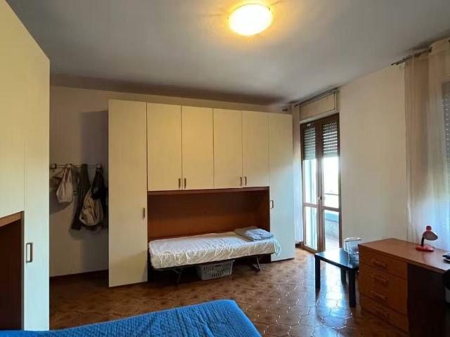 Appartamento in affitto a Municipio 4, Milano
