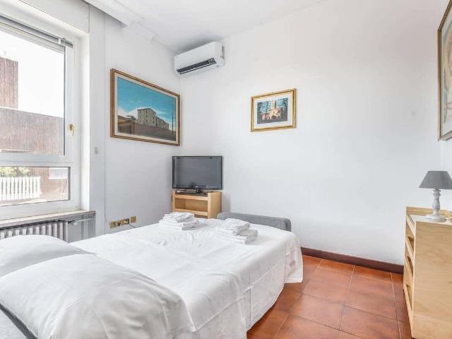 Appartamento in affitto a Municipio 8 di Milano, Milano