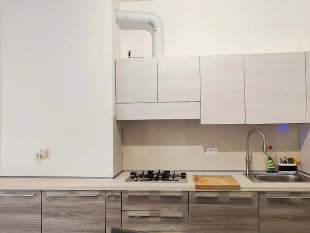 Appartamento in affitto a Municipio 9, Milano