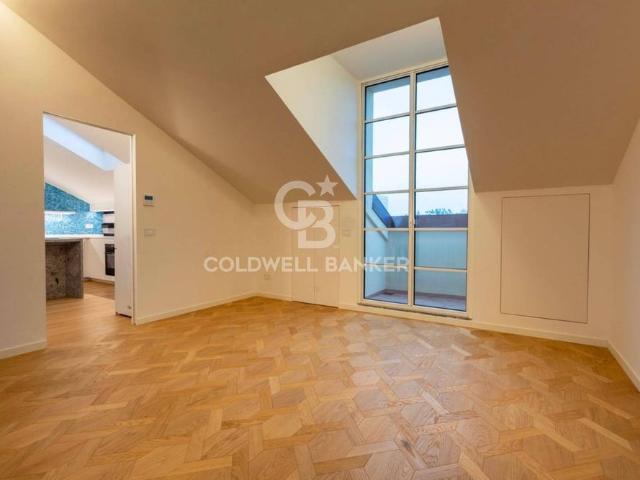 Appartamento in affitto a Centro storico, Milano