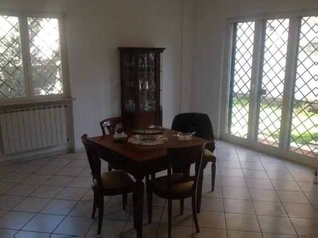 Villa Indipendente in affitto a Roma Capitale, Lazio