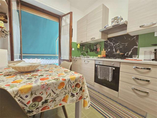 Appartamento in affitto a Centro Est, Serra Riccò