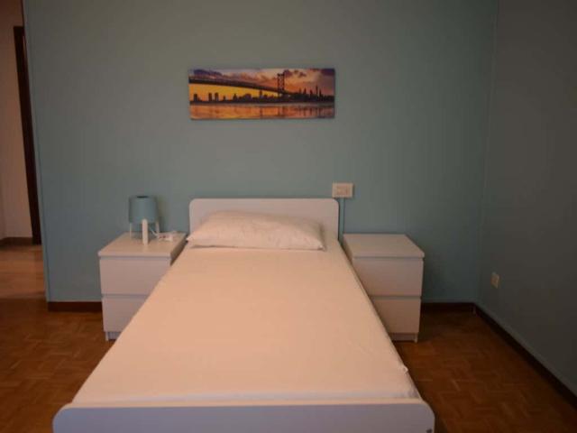 Stanza in affitto a Zona Nord, Brescia