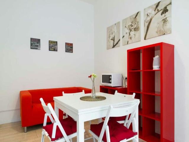 Appartamento in affitto a Municipio 6, Milano