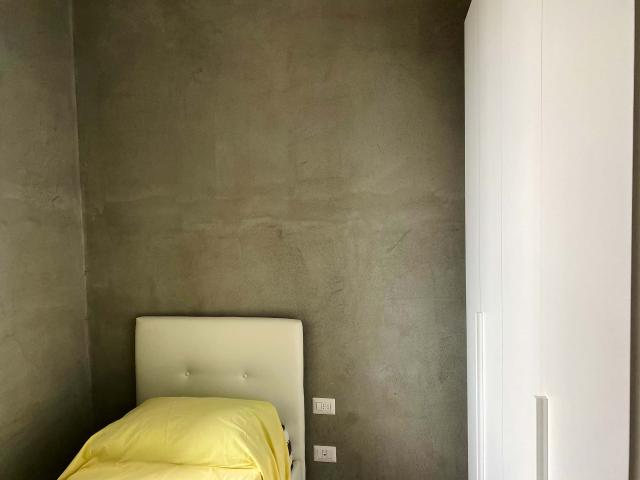 Stanza in affitto a Municipio 9, Milano