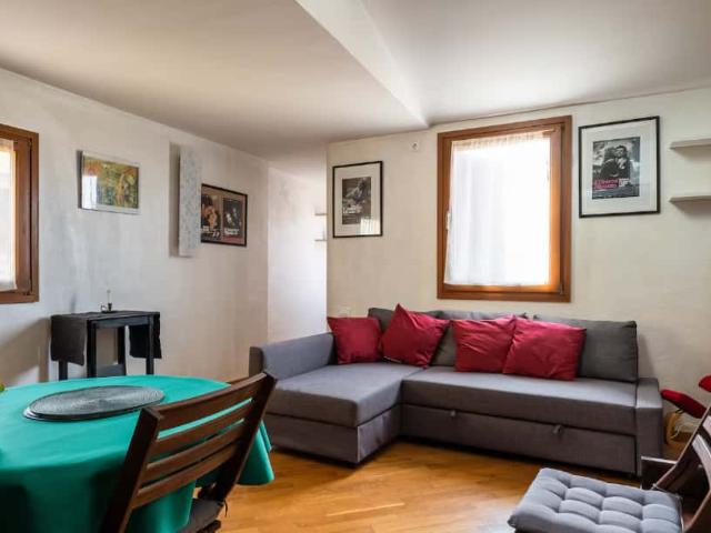 Appartamento in affitto a Santo Stefano, Bologna