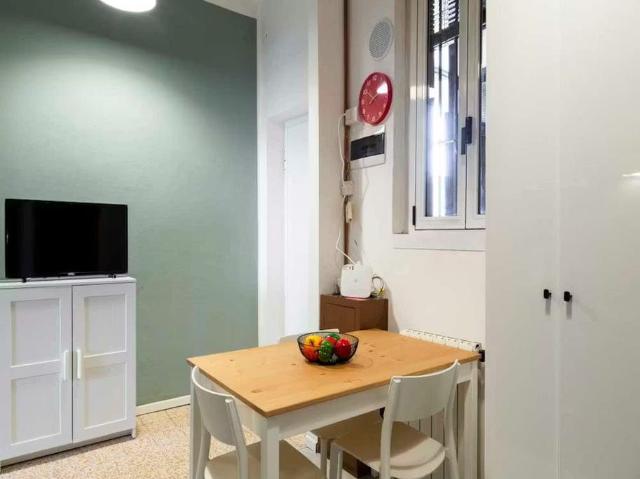 Appartamento in affitto a Municipio 6, Milano