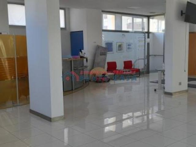 Locale Commerciale in vendita a Trapani, Sicilia