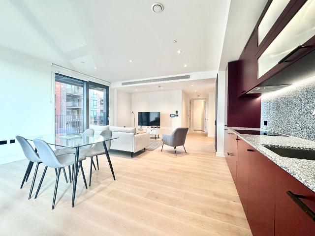 Apartment for rent in Nine Elms, Greater London