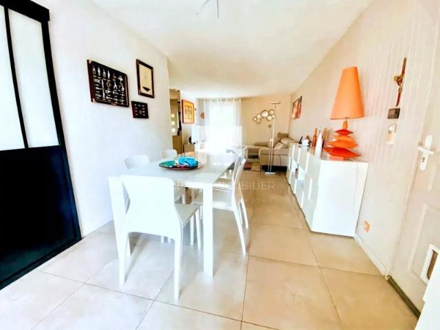 Maison vente à Arrondissement de Toulon, La Londe-les-maures