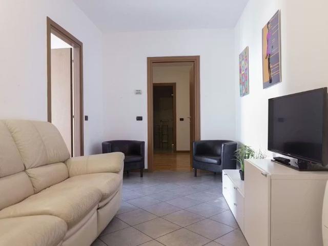 Appartamento in affitto a Municipio 9, Milano