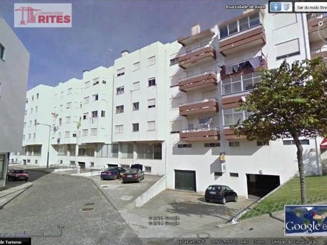 Garagem alugar em Areosa, Viana Do Castelo