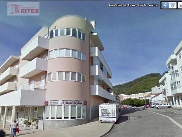 Garagem venda em Areosa, Viana Do Castelo