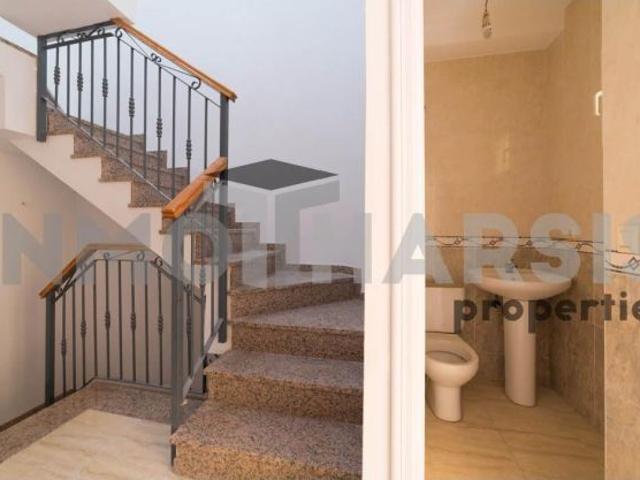 Casa en venta en Viator, Andalucía