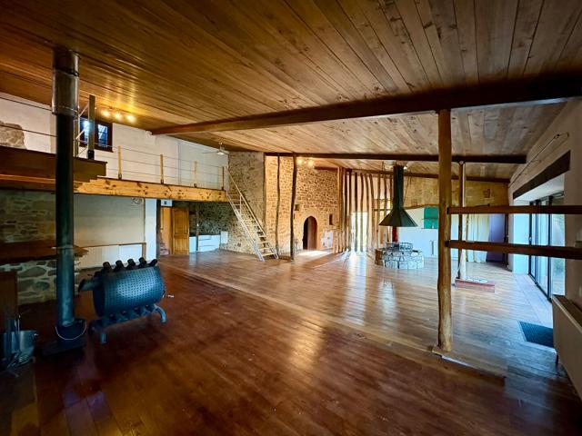 Maison vente à Figeac, Viazac