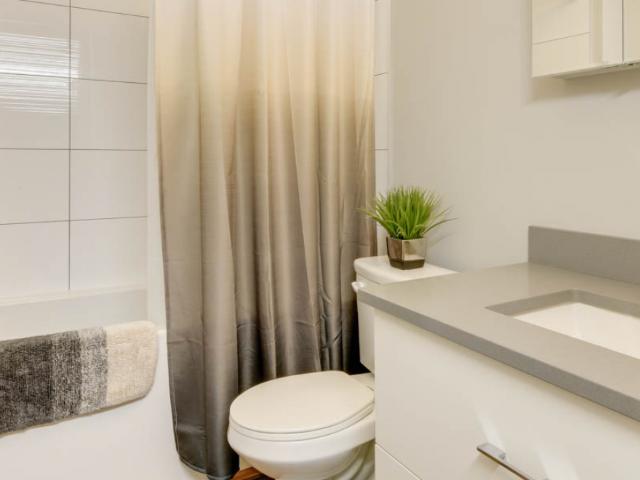 Apartment for rent in Wedgewood, Alberta