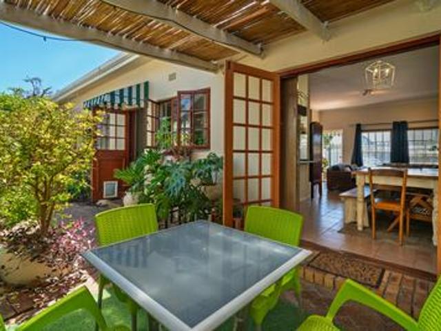 House for sale in Cape Town, Western Cape