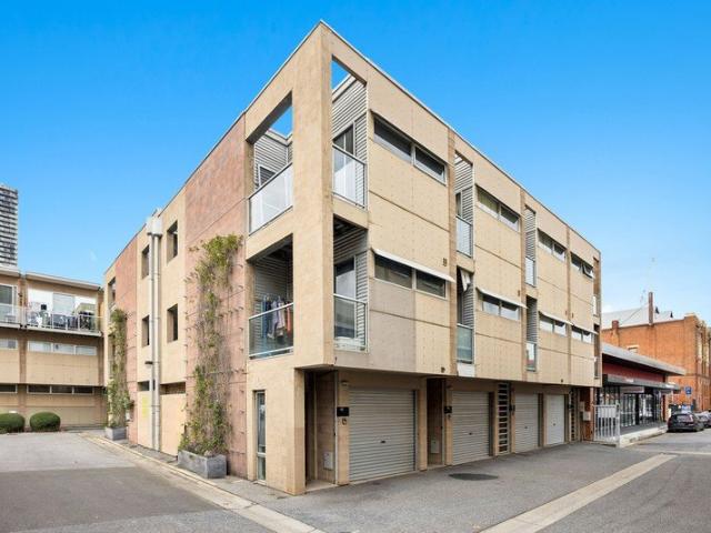 Townhouse for sale in Horseshoe Creek, South Australia