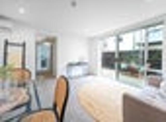 Apartment for sale in Heathcote, Canterbury