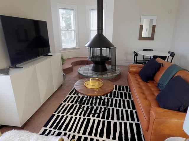 Room for rent in Oakland, California