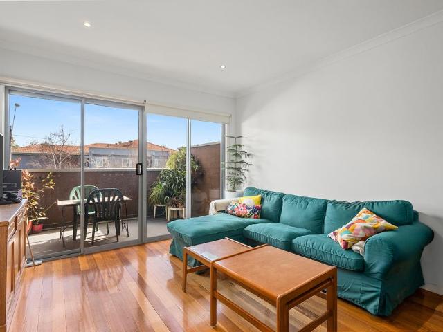 Townhouse for rent in Coburg North, Melbourne