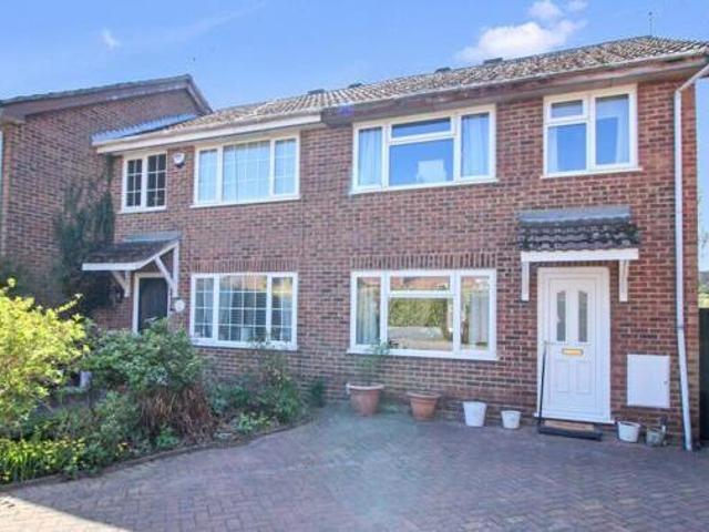 House for sale in Godinton Park, Bridgefield