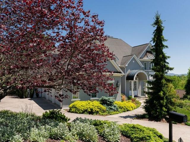 House for sale in Asheville
