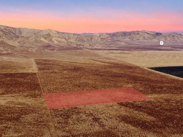Land for sale in Lost Hills, Kern County