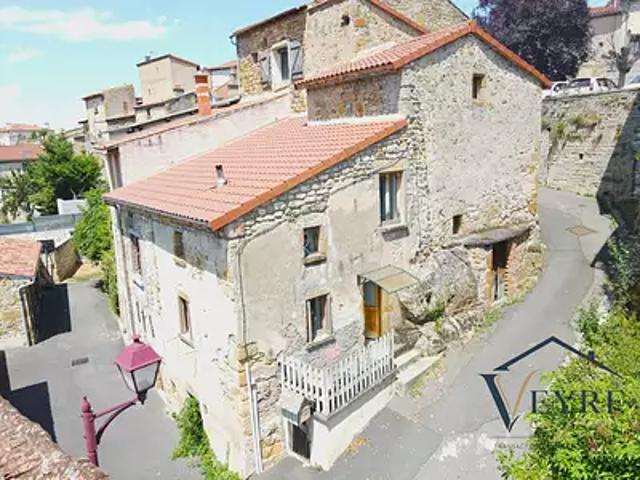 Maison vente à Les Murs, Vic-le-Comte
