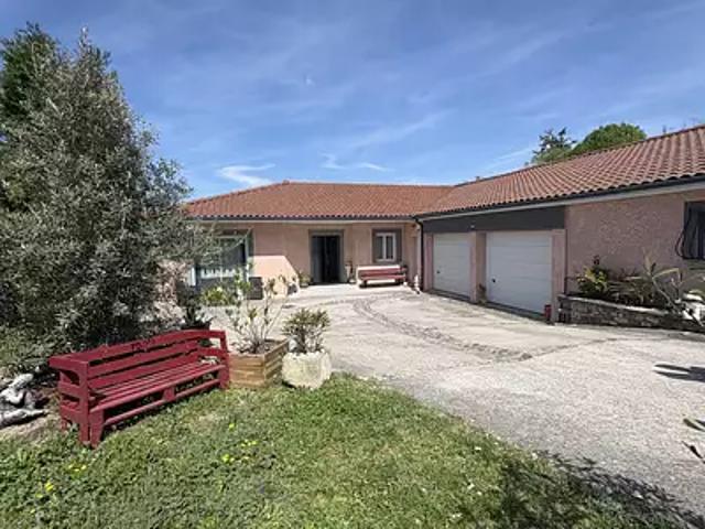 Maison vente à Clermont-Ferrand, Vic-le-comte