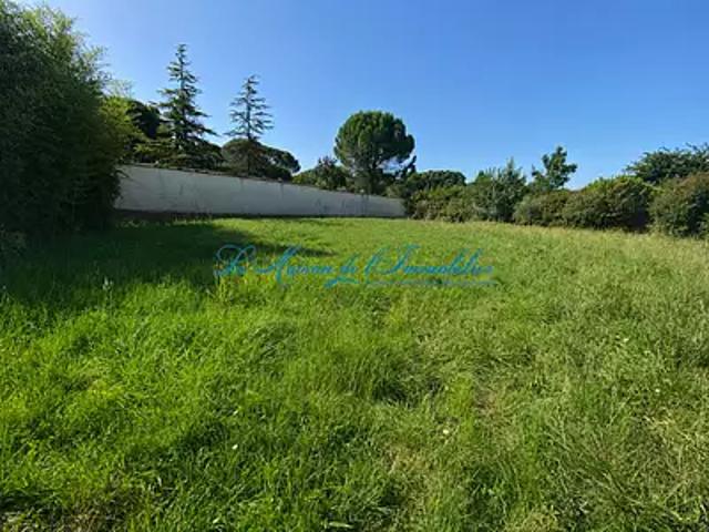 Terrain vente à Lotissement la Cigale, Vic-le-Fesq