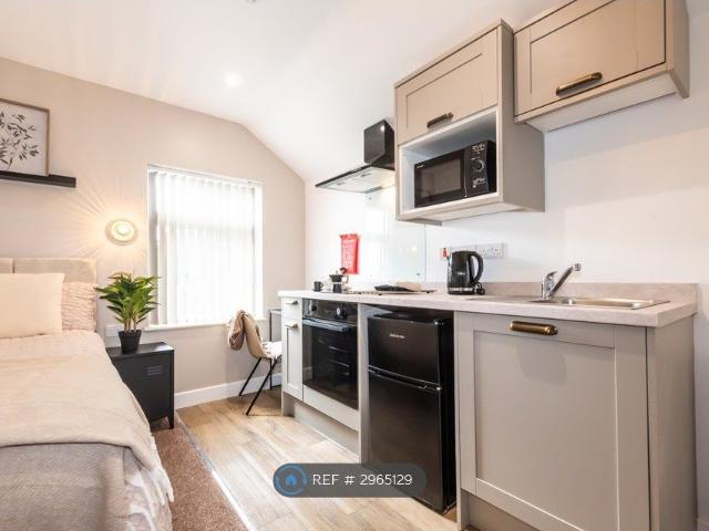 Studio for rent in New Normanton, East Midlands