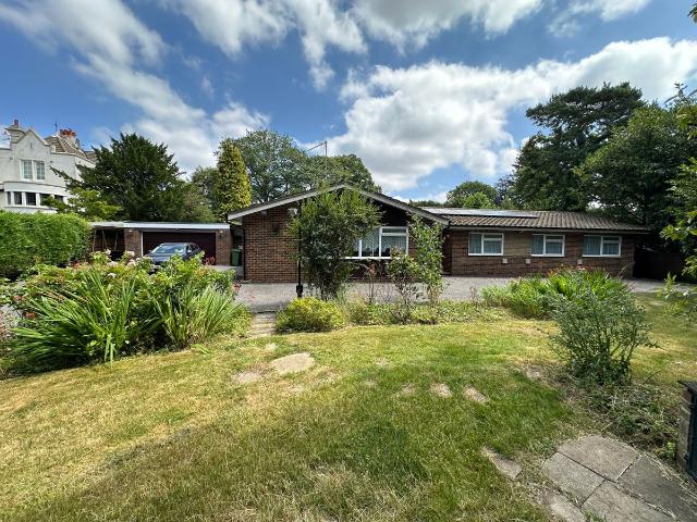 House for rent in Red Hill, Surrey