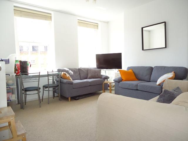 Apartment for rent in Battersea, Greater London