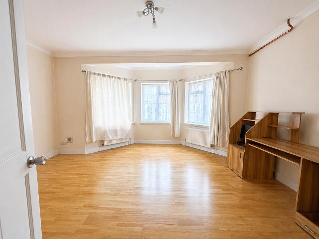 Apartment for rent in London Borough of Hounslow, Greater London