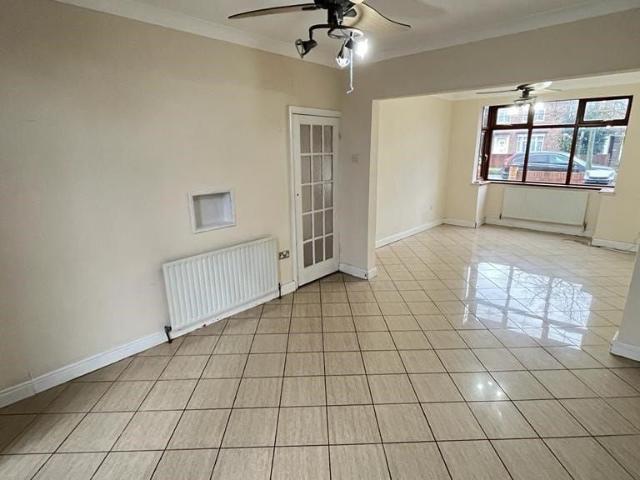 House for rent in London Borough of Hounslow, Greater London