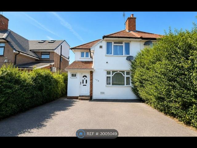 House for rent in London Borough of Hounslow, Greater London